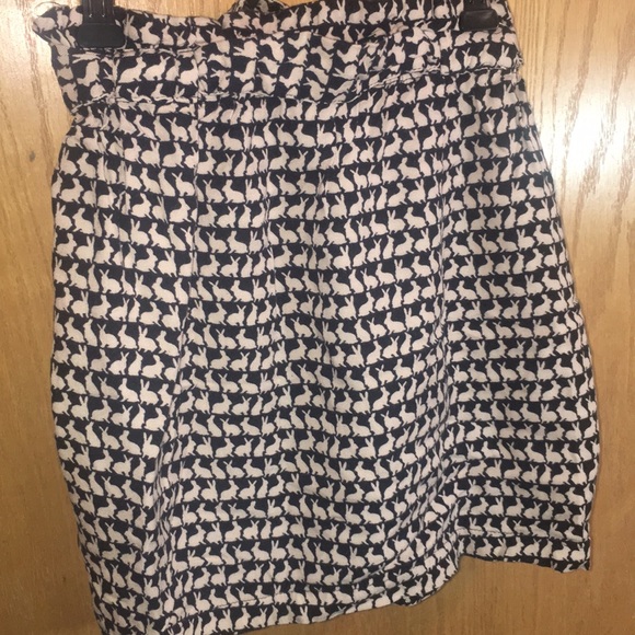 Divided by H&M pocket short skirt - bunny pattern - Picture 4 of 4